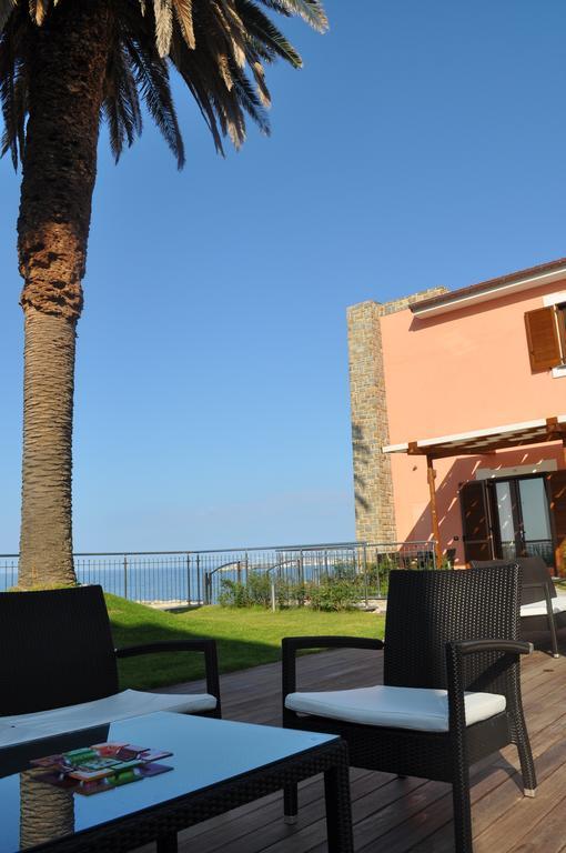 Residence Tre Palme Acciaroli Exterior foto