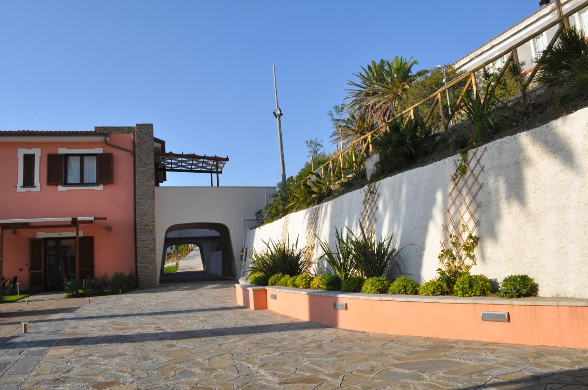 Residence Tre Palme Acciaroli Exterior foto